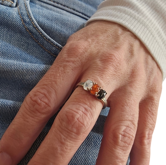 Trinity Stone Ring - Picture 5 of 5